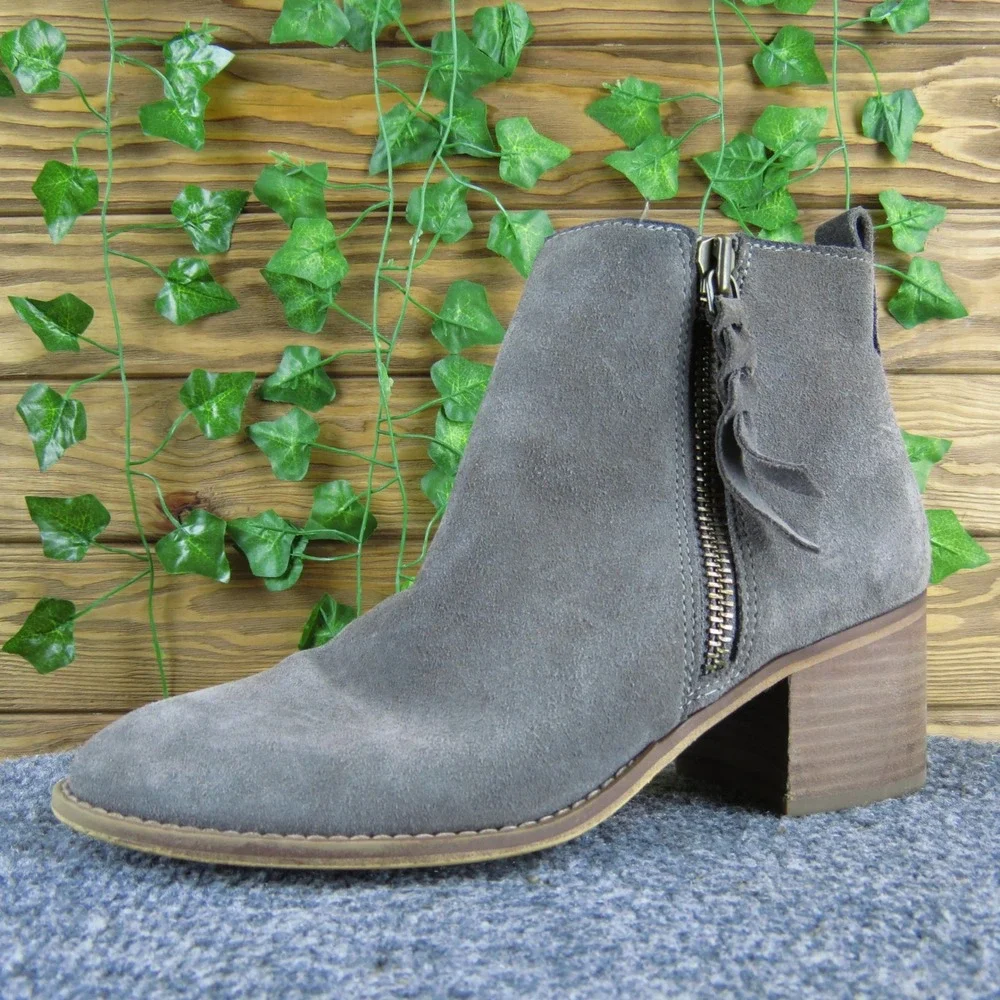 BP Women's 8.5 Gray Suede Ankle Booties Zip Side Tassel Accent Block Heel Shoes - Picture 1 of 8